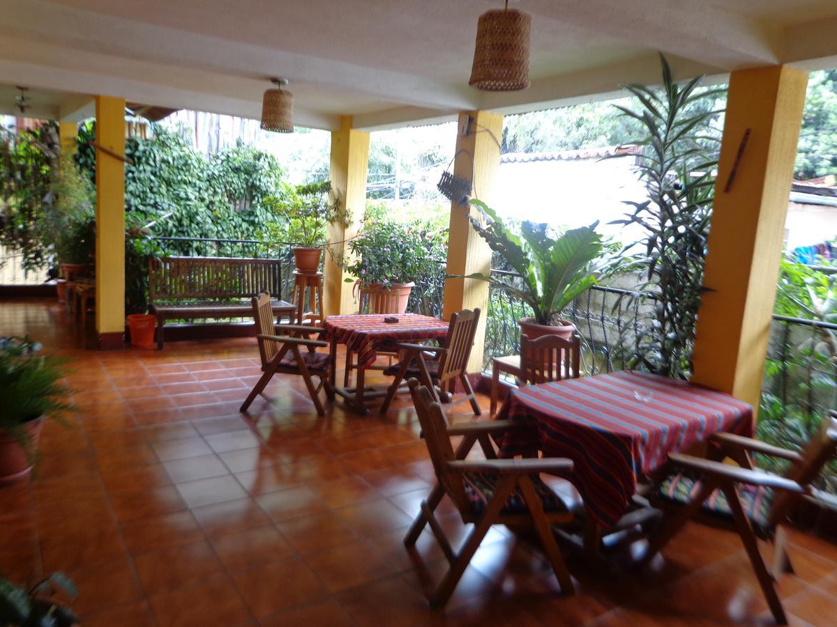 Hotel Encuentro Del Viajero Panajachel Exterior foto